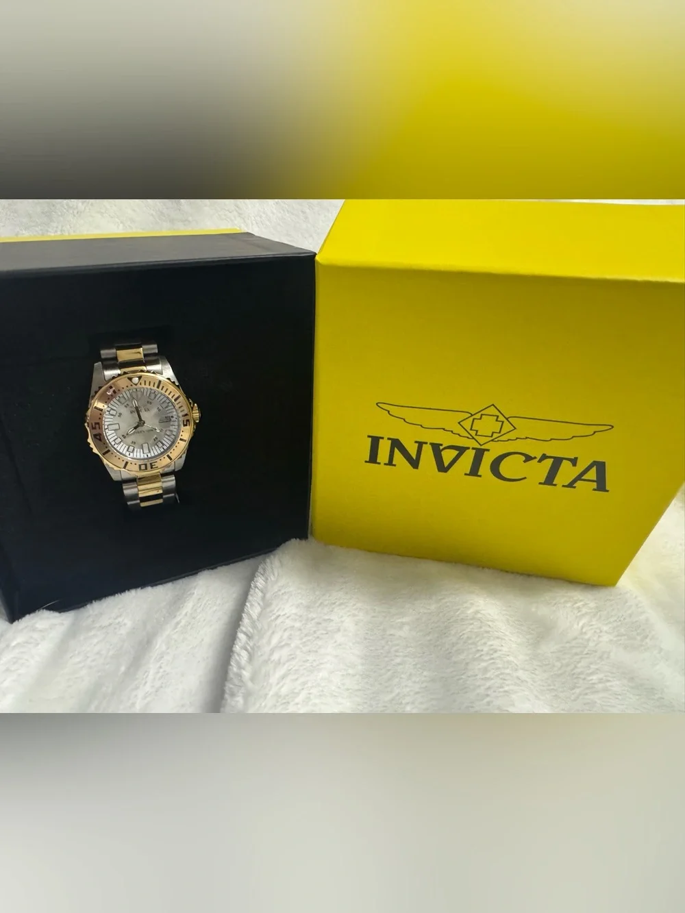 Invicta Pro Diver Swiss Ronda 585 Caliber Womens Watch Mother of Pearl Dial 6895
